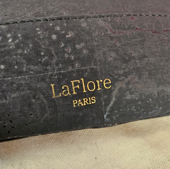 Laflore NWT wristlet - Picture 8 of 11